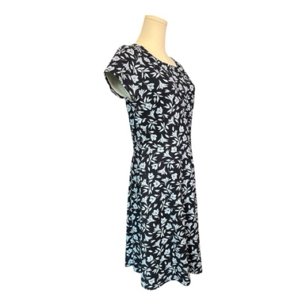 EUC Draper James navy & light blue floral a-line dress – size M - Picture 4 of 8